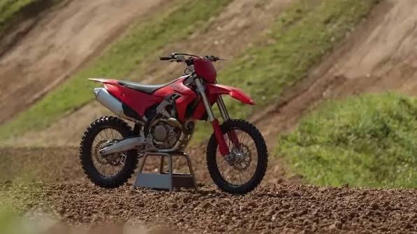 2027 Ducati Desmo450 MX